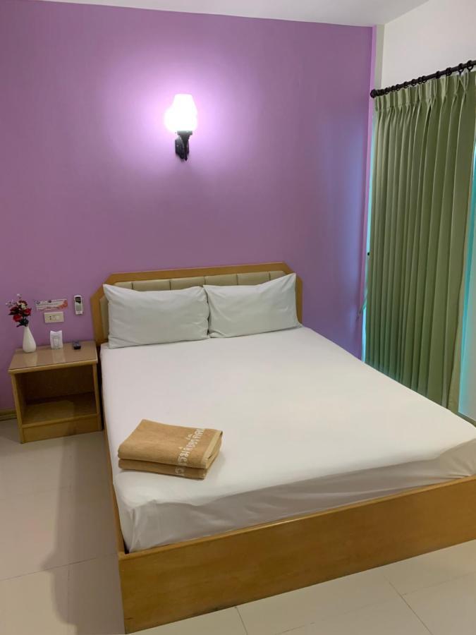 Hotel The Orchid House Nong Kung Yai Esterno foto