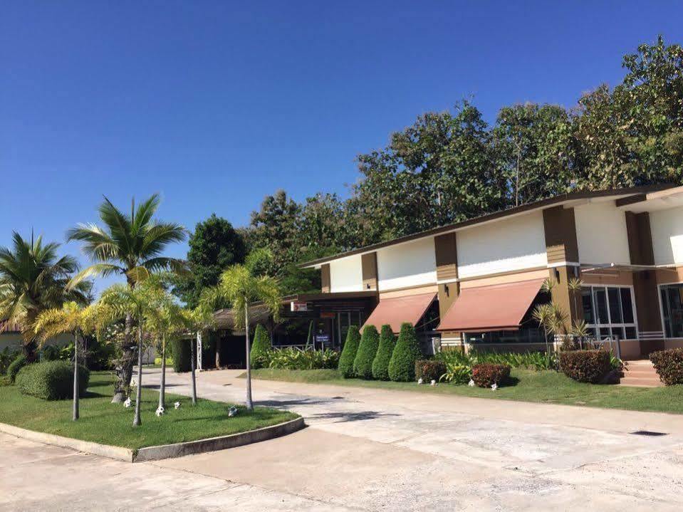 Hotel The Orchid House Nong Kung Yai Esterno foto